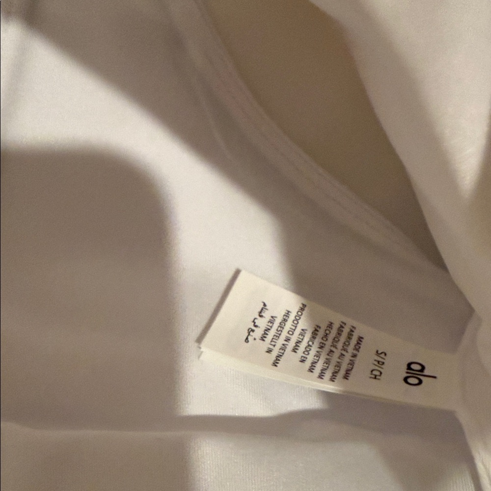 ALO Yoga White Leggings with Black Piping - Picture 8 of 8